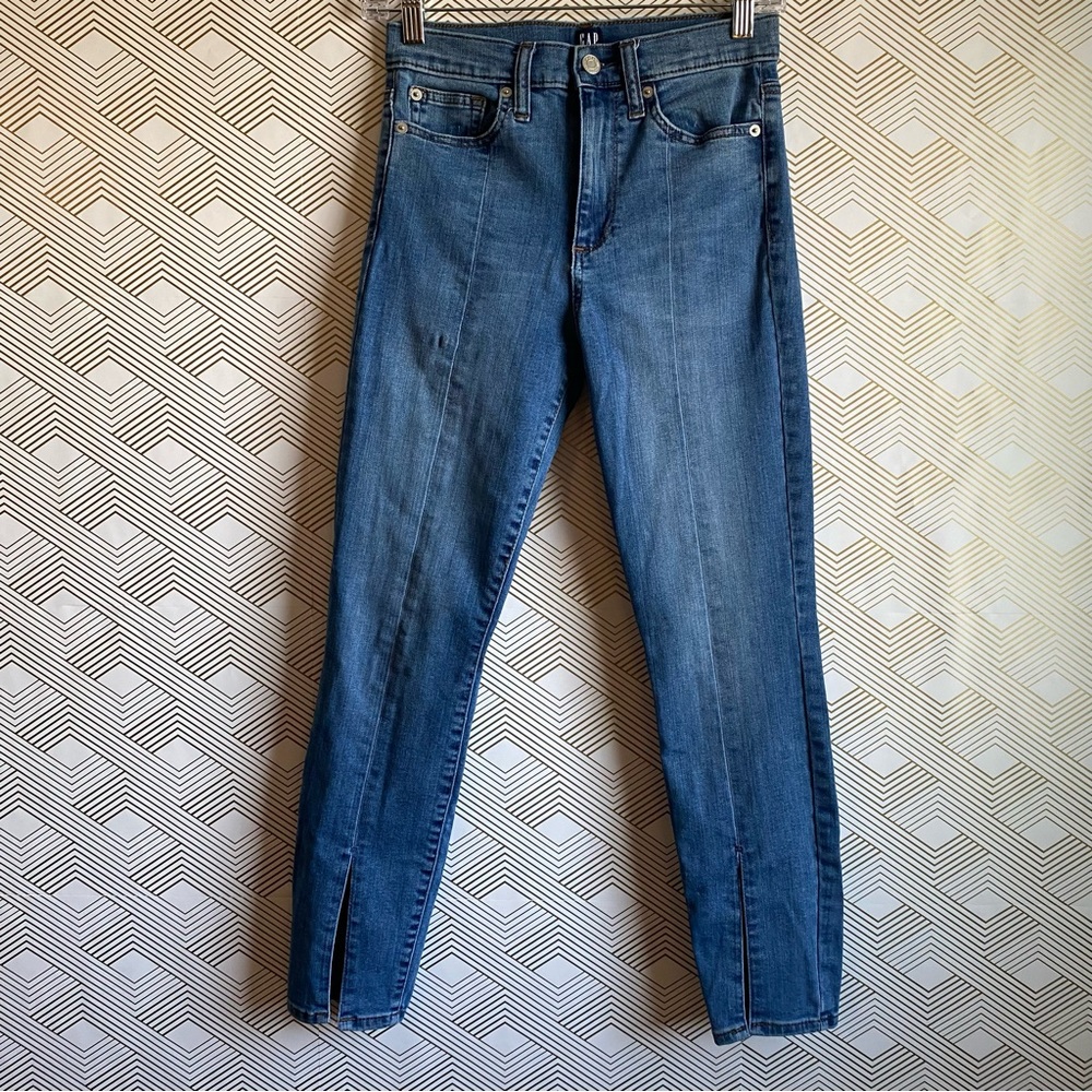 Gap true skinny jeans